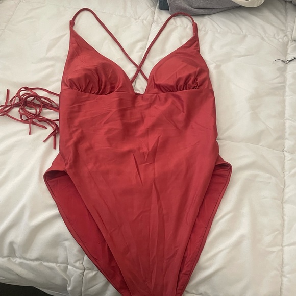 DOLCE VITA ONE PIECE - Picture 1 of 3